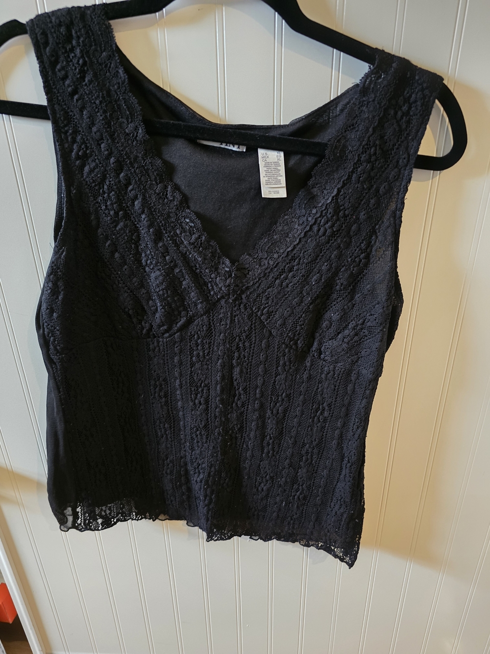 Black Lace V-Neck Sleeveless Tank Top